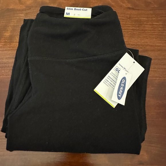 NWT Old Navy Slim Boot Cut Leggings M - Picture 3 of 4